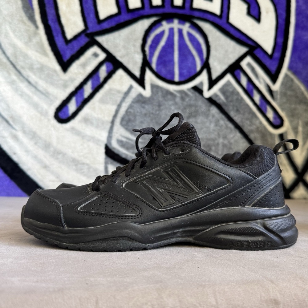 Size 9.5D - New Balance 623v3 Black Men Shoes Wide
